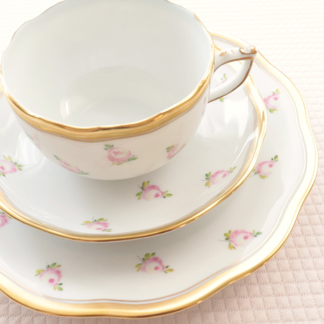 再入荷　【ご会員様限定】　ヘレンド PTRA 朝露の小薔薇　ティーカップ＆ソーサー　（*カップ＆ソーサーのみ。プレートは付属しません。）