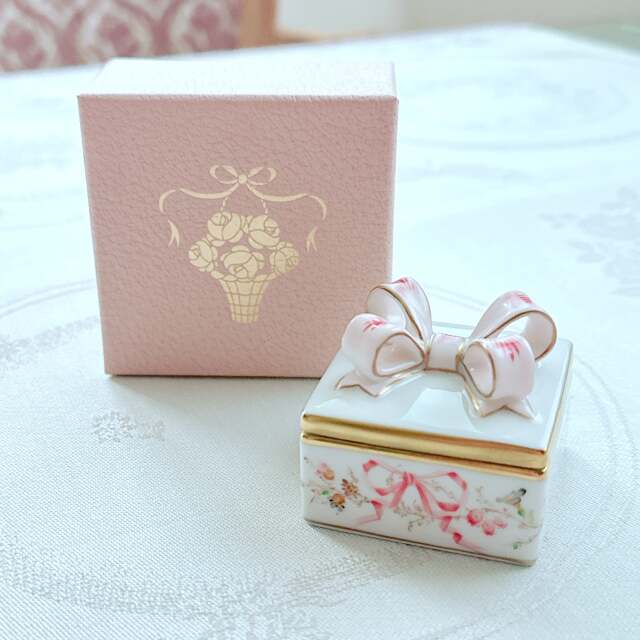 Herend ヘレンド エデン桜ピンクシリーズ おリボンBox (S)