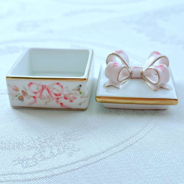 ☆Sold Out☆ Herend ヘレンド エデン桜ピンクシリーズ おリボン