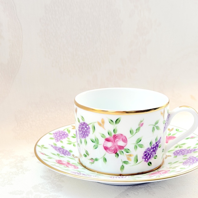 ☆レア☆ ロールセリニャック　ローズライラック　ティーカップ＆ソーサー