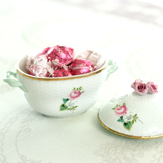 Herend ヘレンド ウィーンの薔薇シンプルゴールド ミニチュリーン Herend ヘレンド ウィーンの薔薇シンプルゴールド ミニチュリーン