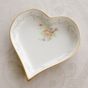 ☆再入荷☆御会員様限定☆ Herend EDEN 桜ピンクシンプル　ハート型トレイ　（*１枚のご案内です。）