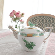 ☆納品まで3ヶ月前後☆ ヘレンド AV アポニーグリーン ティーポット 小鳥 380ml