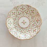 ☆再入荷☆NEW☆ Herend ヘレンド　セーブル風小薔薇金彩　１２cm　プチ皿
