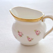 ヘレンド PTRA 朝露の小薔薇　　ラージクリーマー