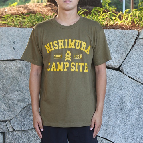 西村キャンプ場・カレッジ風プリントTシャツ TSSストア