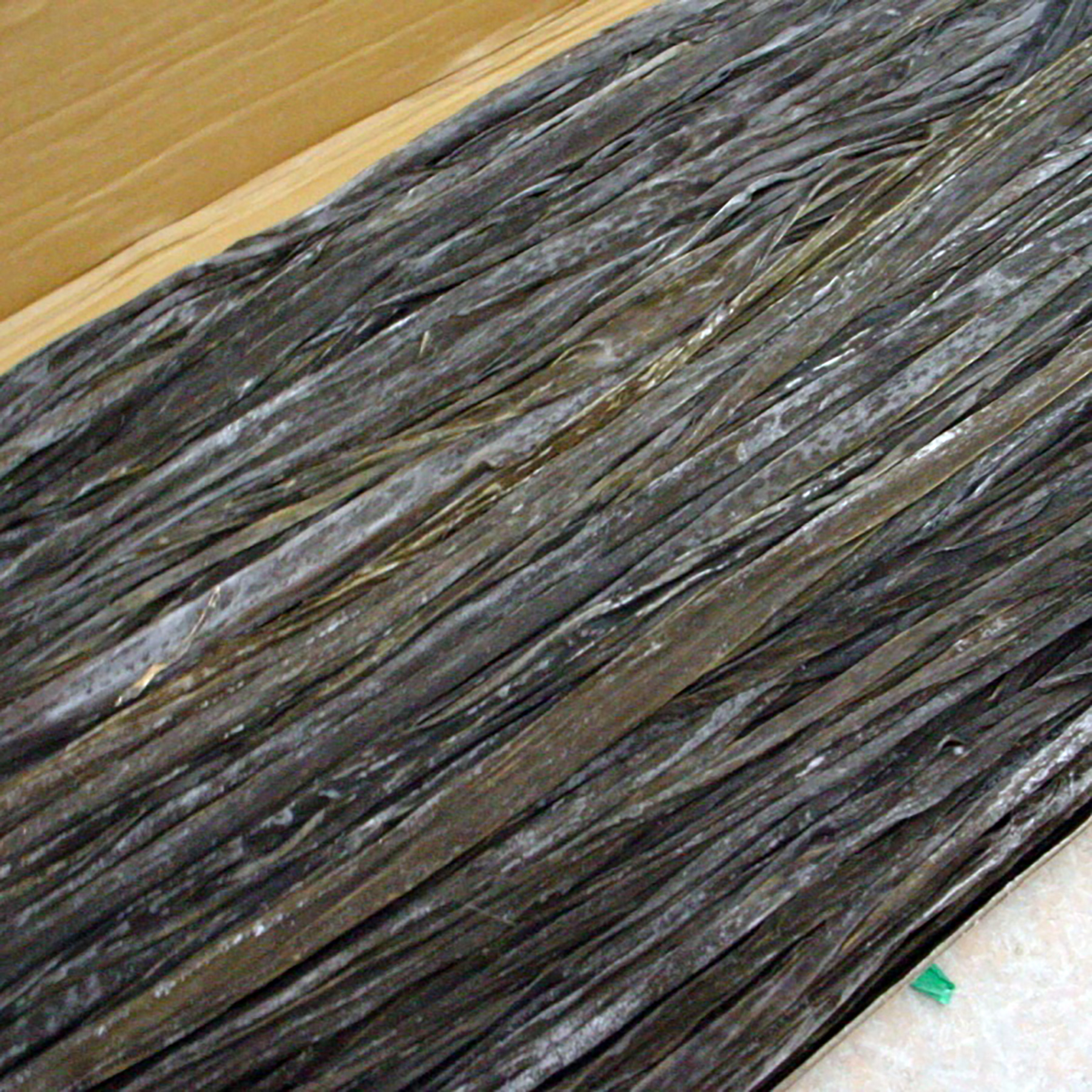 釧路産棹前長切昆布1等検