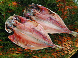 《干物の基本》上真あじ（２枚単位販売）１枚70ｇ～90ｇ