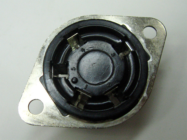 (SUY003) Amphenol UY5Pソケット