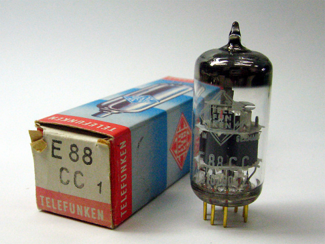 ★Telefunken ECC88/6DJ8 真空管 2本セット　ダイヤマーク ☆Telefunken ECC88/6DJ8 真空管 2本セット ダイヤマーク - メルカリ
