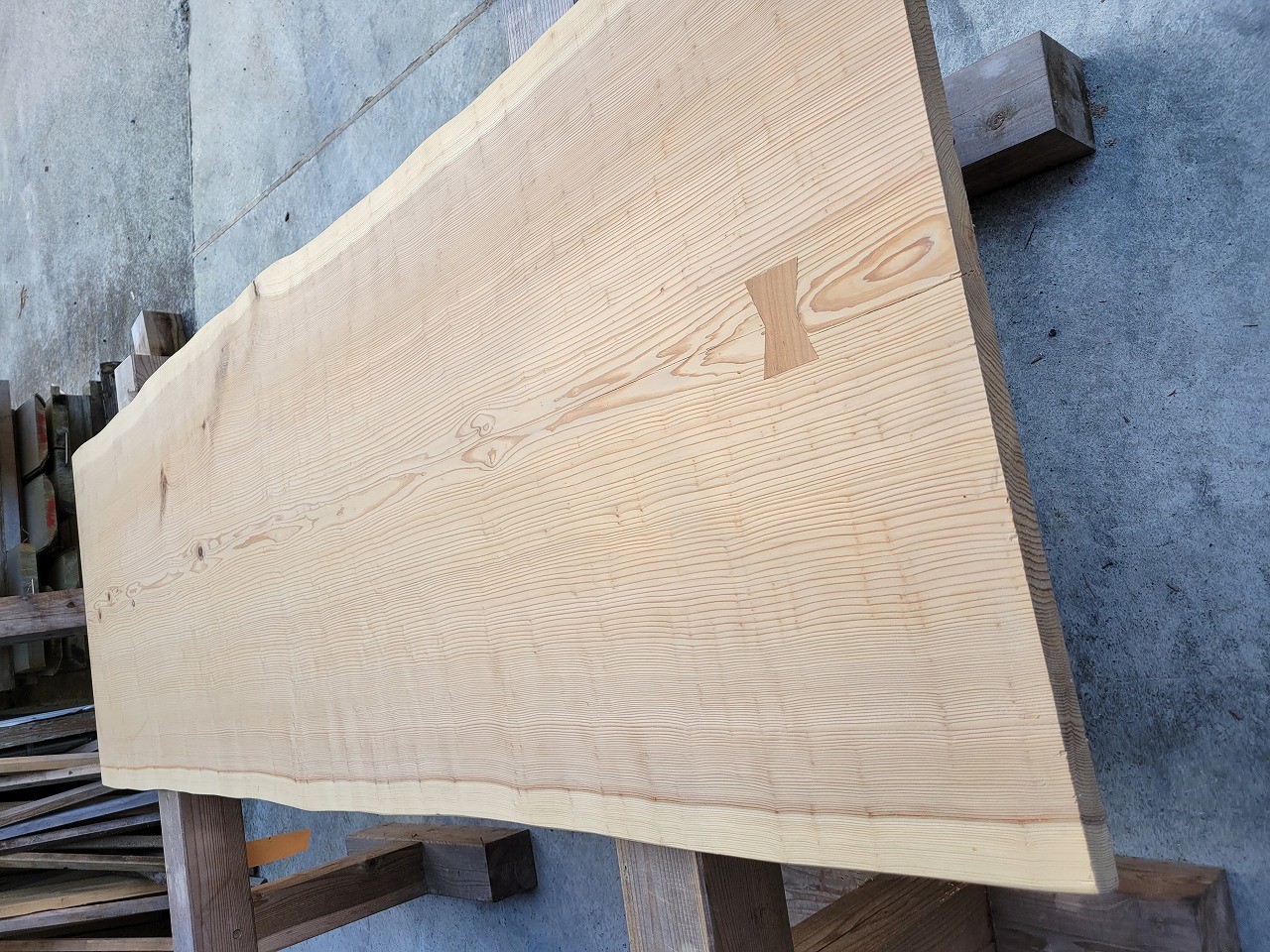 sugiw130 杉幅広一枚板 約2000×700～780×33ｍｍ