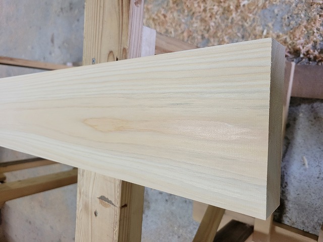 hinoki516 ヒノキ　無節　約1600×40×135ｍｍ