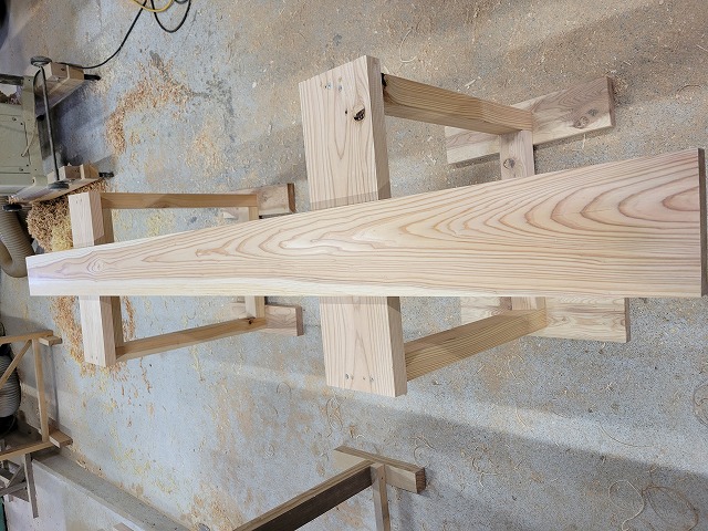kw046 杉化粧枠材　無節　約1900×30×130ｍｍ