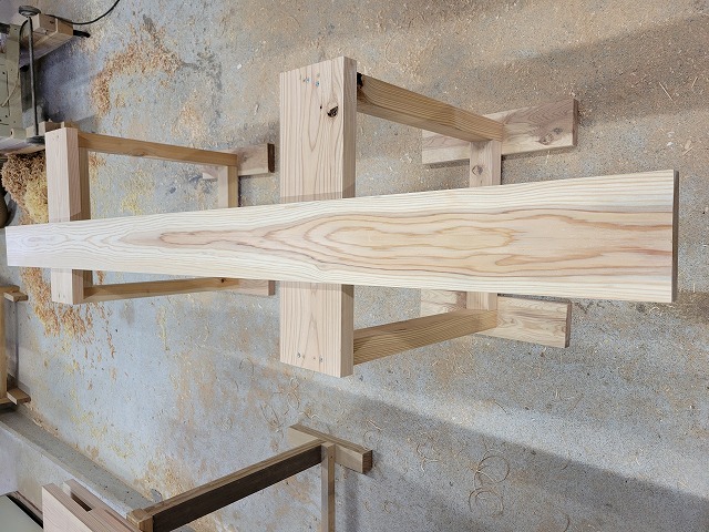 kw049 杉化粧枠材　無節　約1900×25×125ｍｍ