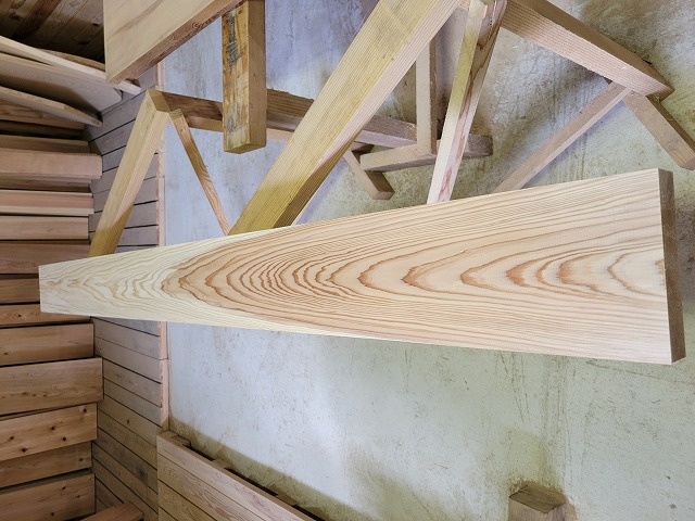 kw301 杉化粧枠材　無節　約2000×39×160ｍｍ