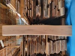 SG506 両耳つき杉一枚板　約2050×28×300～340mm　天然熟成乾燥材　無節　研磨仕上げ