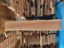 SG502 両耳つき杉一枚板　約2050×28×345～400mm　樹齢約150年　天然熟成乾燥材　無節　研磨仕上げ