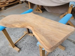 SGK460 樹齢約450年・杉大枝一枚板　約1100×350～540～500×38mm