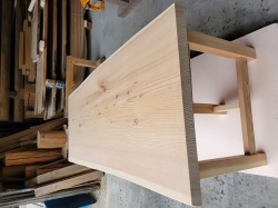 TB-02　ダイニングテーブル/木製脚付き　樹齢約150年杉/2枚接ぎ天板　耳付き天板　無塗装　天板サイズ/約1800×55×700～790mm　木製脚高さ/約645ｍｍ