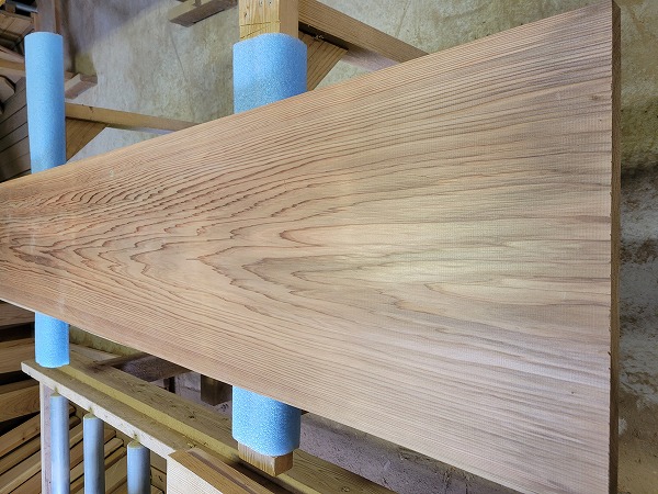 sc101 樹齢90～100年生・ 杉一枚板 2100×30×410～470mm 天然熟成乾燥