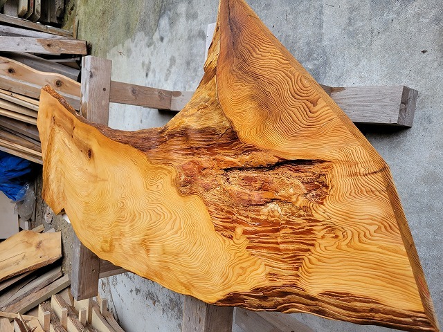 木製　看板　松　明治　大正　オブジェ　軒下看板　盆栽　銘木　一枚板　民芸　骨董 木製 看板 松 明治 大正 オブジェ 軒下看板 盆栽 銘木 一枚板 民芸 骨董