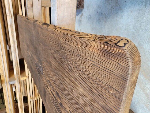 YS005 焼杉天板 天然杉一枚板 約2050×630～720×33mm