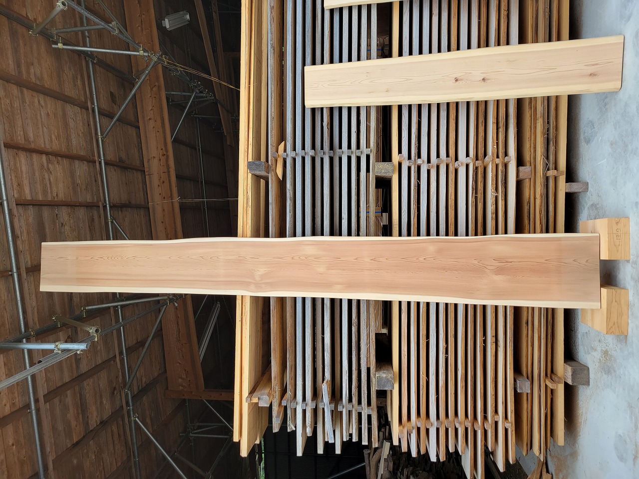 【Ｍ1006】3990×27×370～430ｍｍ　両耳つき