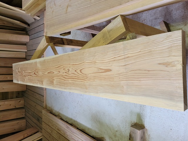 SG307 杉一枚板　約2050×40×255ｍｍ　天然熟成乾燥材　小節　耳なし　プレナー仕上げ