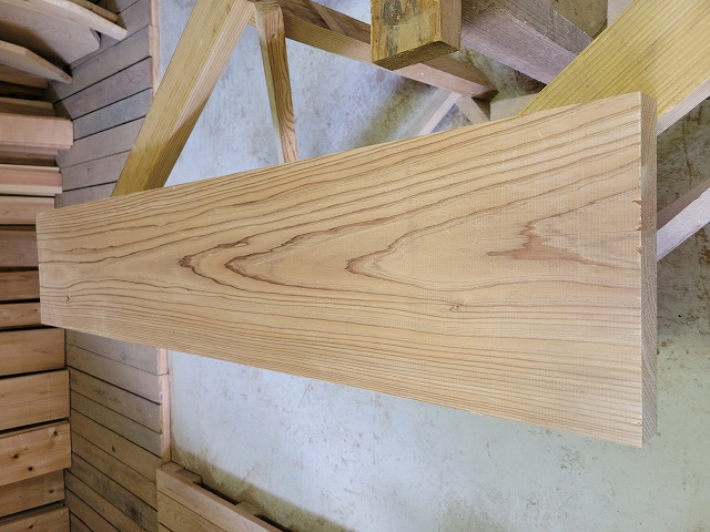 SG317 杉一枚板　約1200×38×250mｍ　天然熟成乾燥材　上小節　耳なし　プレナー仕上げ