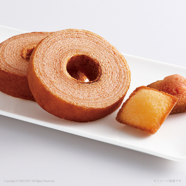 あまおう苺バウムクーヘン＆プチフィナンシェ　ギフトボックス　No.15