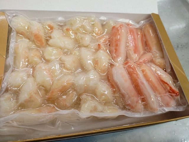 マンゴスチン様　冷凍ボイル　本ズワイガニ3kg5入(600g×5 ボイル済み本ズワイ棒ポーション 600g×1袋 | 蟹の通販なら福井の