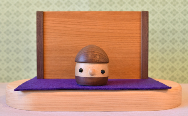 どんぐり兜　スペシャルどんぐり　正面