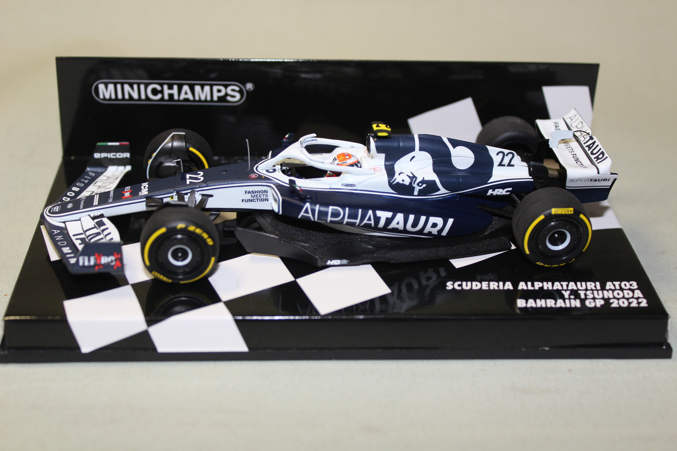 鈴鹿特注 Spark 1/43 AlphaTauri AT04 角田裕毅 鈴鹿特注 Spark 1/43 AlphaTauri AT04 角田裕毅 - メルカリ