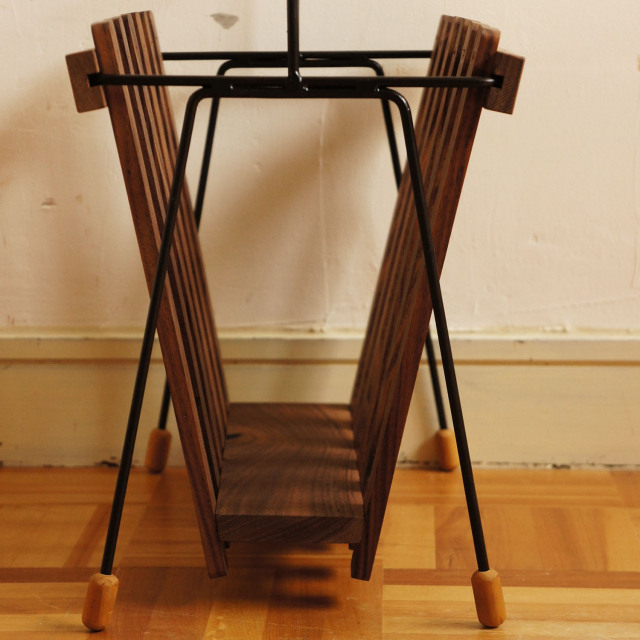 アイアンマガジンラック