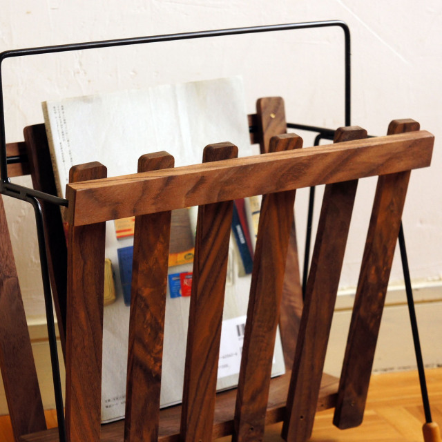 アイアンマガジンラック