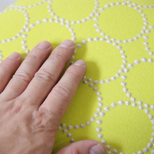 まぁるいハイスツール【ミナペルホネン タンバリン】