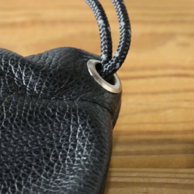 ラフブラック】本革レザーサコッシュ ショルダーバッグ ミニショルダー