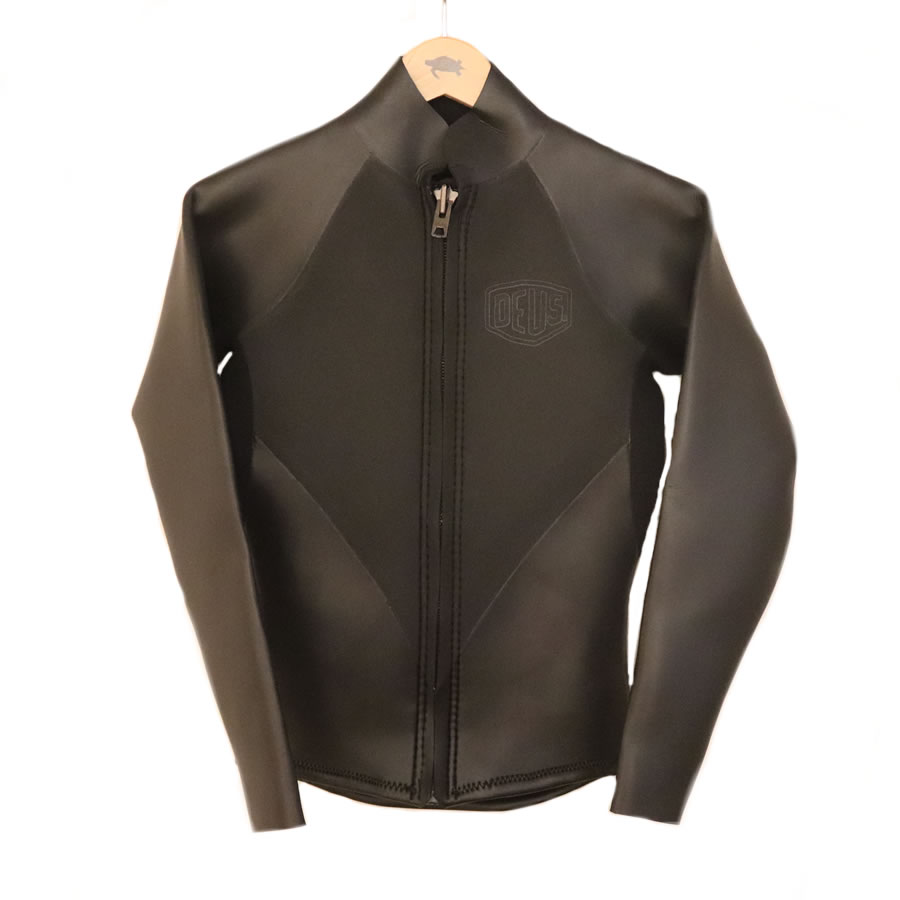 DEUSEXMACHINA,サファリ掲載,デウスエクスマキナ,DEUS,タッパー,ウェットスーツ