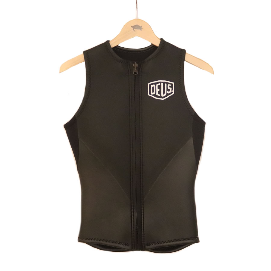 DEUSEXMACHINA,サファリ掲載,デウスエクスマキナ,DEUS,タッパー,ウェットスーツ