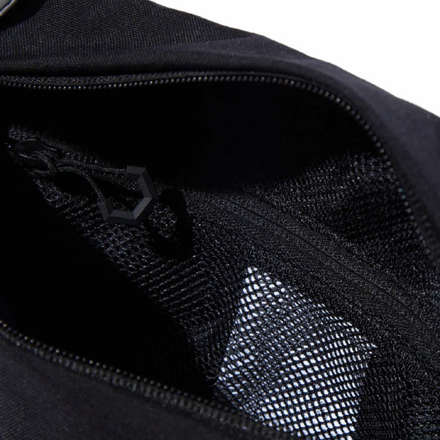 F/CE. (エフシーイー) /サコッシュバッグ  鞄  /SATIN SACOCHE L - 2カラー展開 /  FSE34222B0002