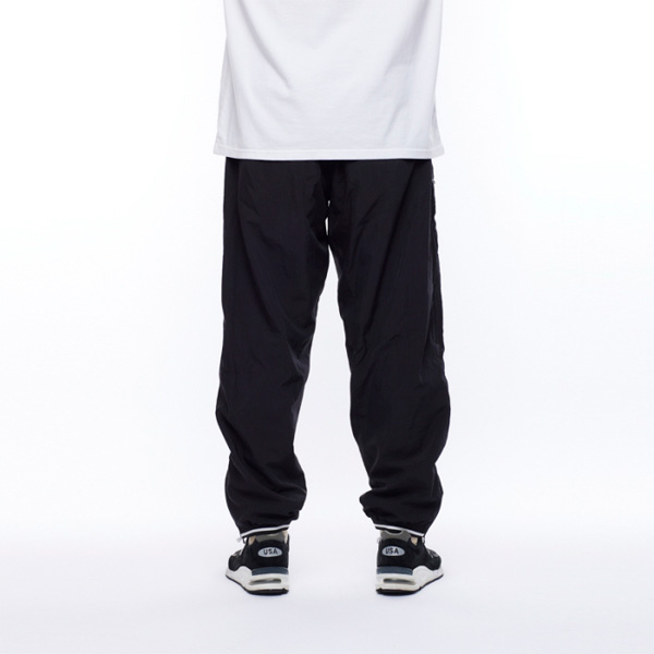 LIBERAIDERS,リベレイダース,ナイロンパンツ,ピステ風,スポーツ,メンズ,アメカジ,新作