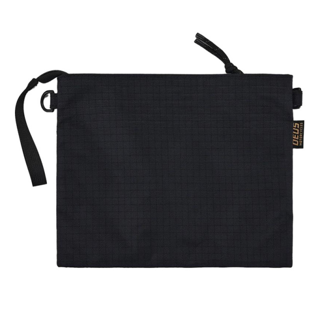 DEUS,デウス,SAFARI掲載,サファリ掲載,サコッシュ,ショルダーポーチ,アウトドア,スポーツ