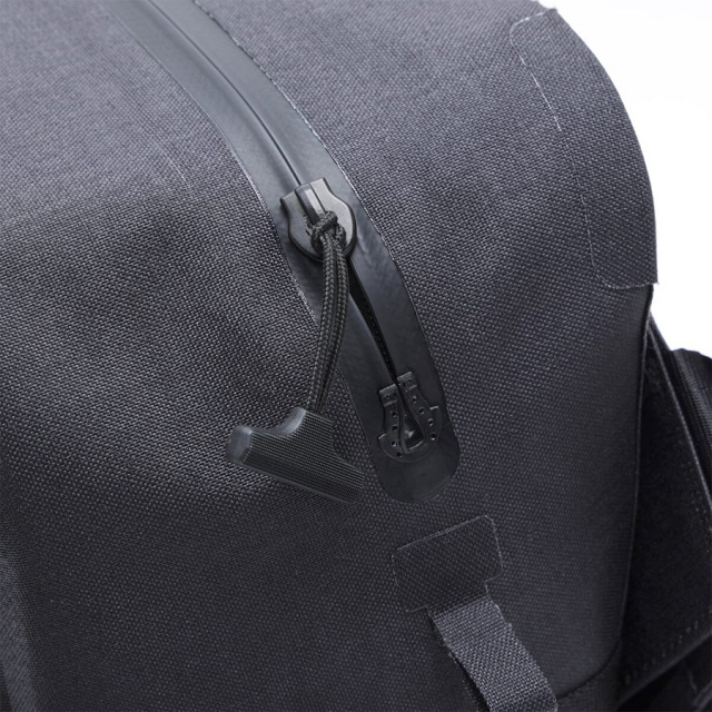 CHROME クローム / 防水 ボディバッグ メッセンジャーバッグ / KADET