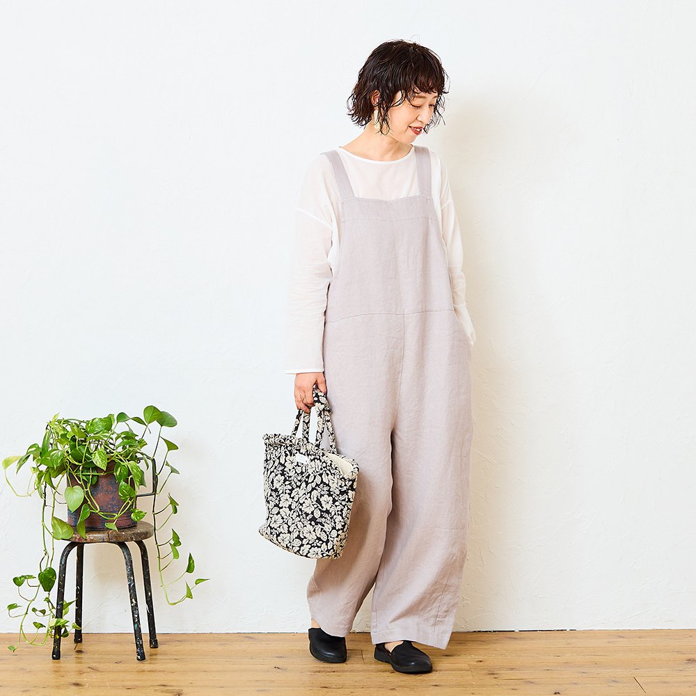 TUTIE. 【tomomiさんコラボ】リネンデニムサロペット 再販売【tomomiさんコラボ】リネンデニムサロペット