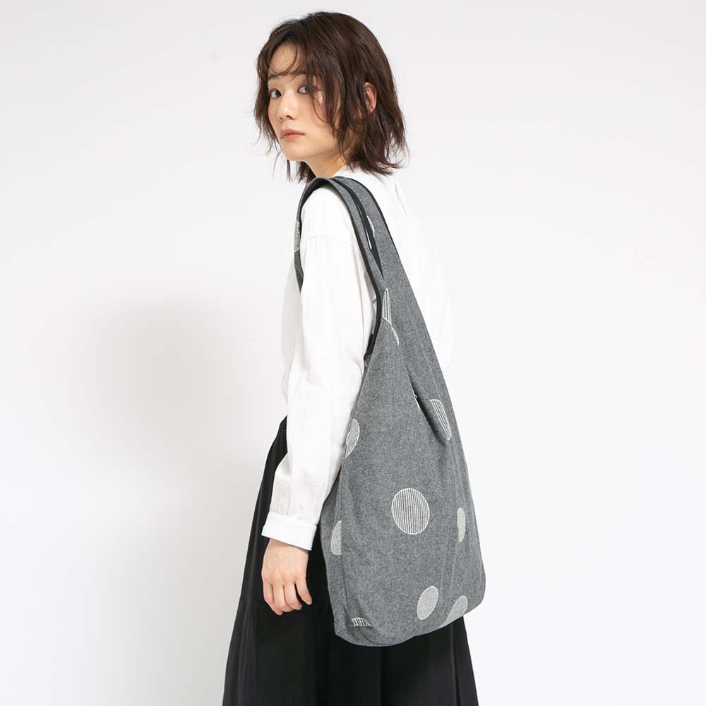 コットン起毛ドット刺繍トートバッグ
