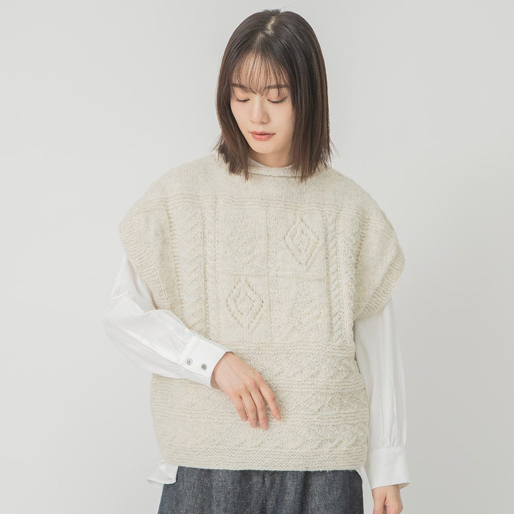 ウールハンドニットベスト