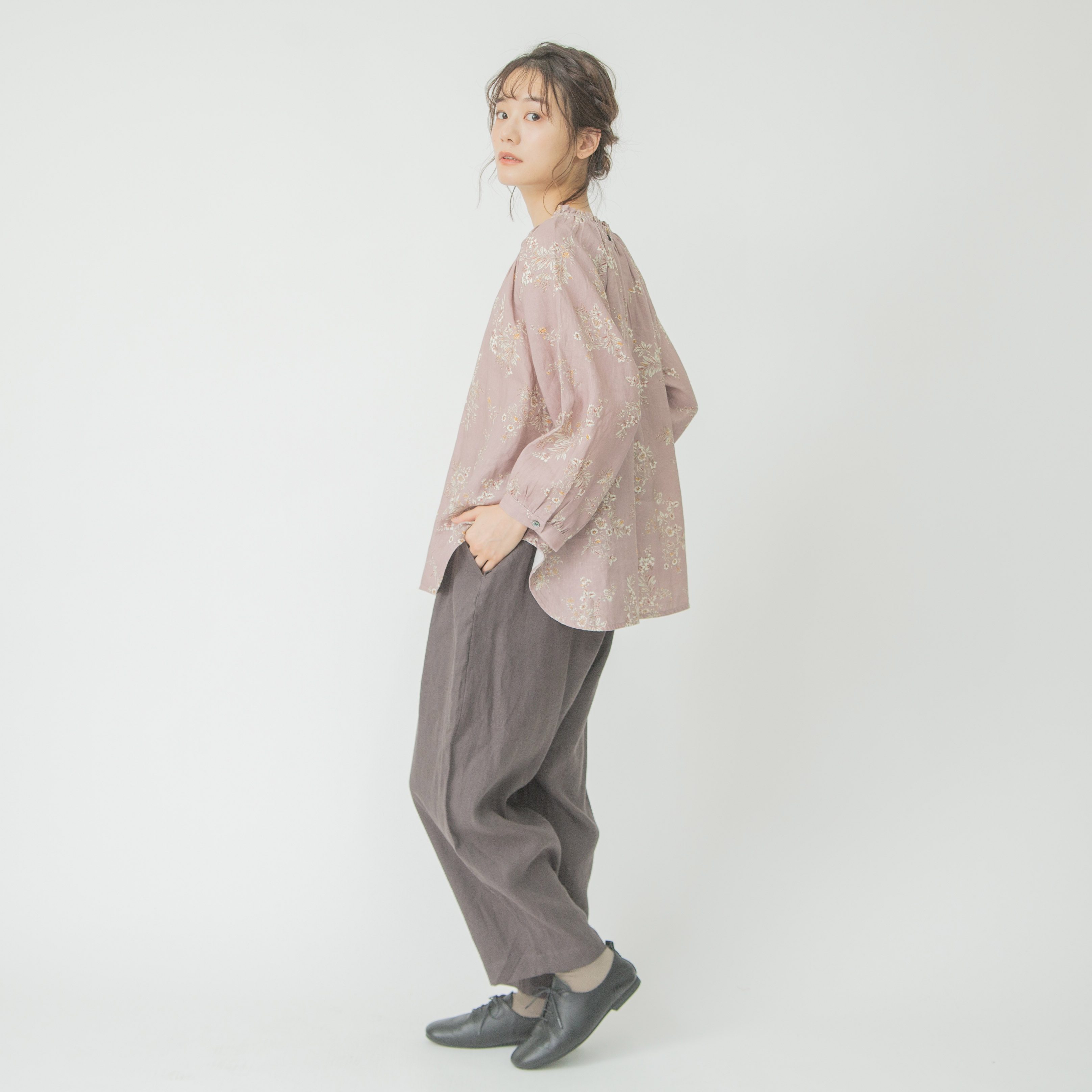 未使用 人気 作家【lajournee】リネンバルーンスリーブブラウス ピンク リネンフラワープリントラグランスリーブブラウス