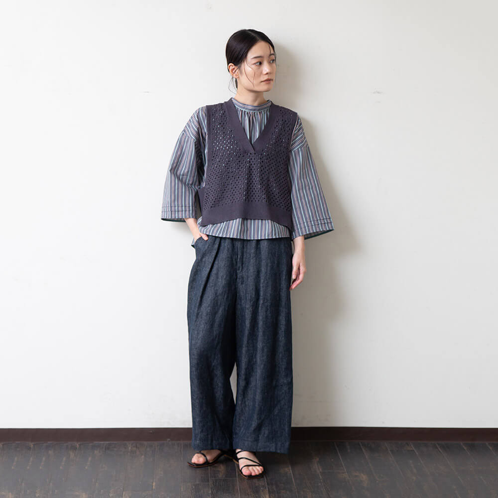 コットンリネンアイレットニットベスト