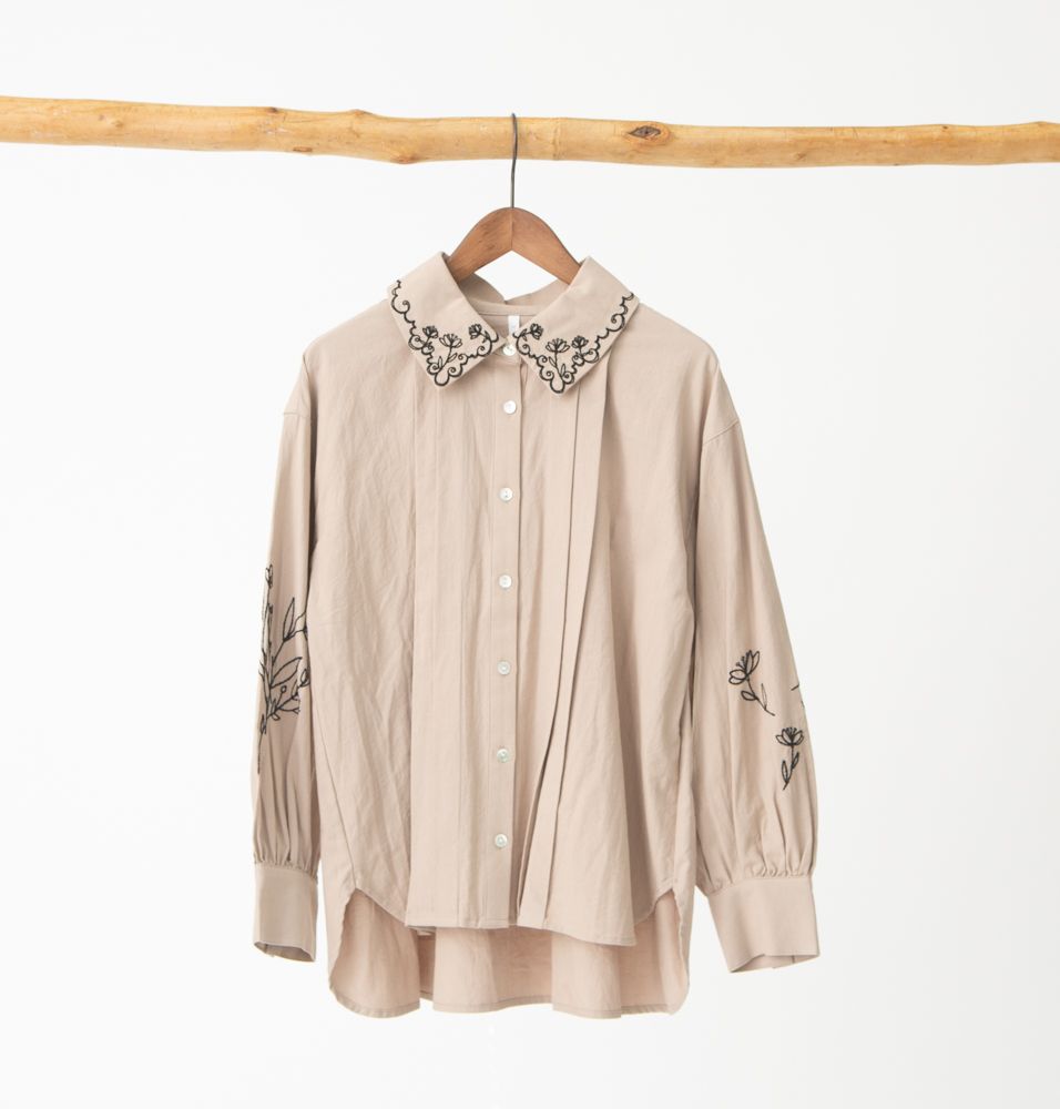 コットンビエラフラワー刺繍ブラウス