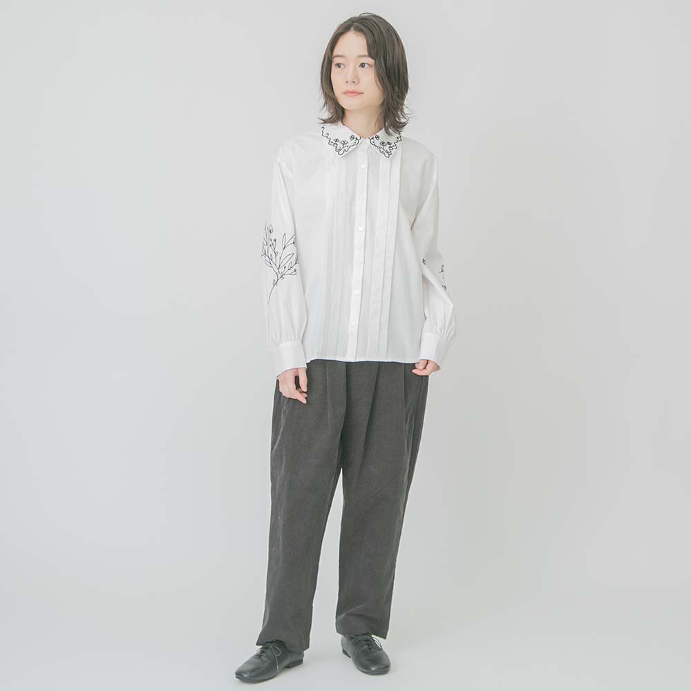 コットンビエラフラワー刺繍ブラウス